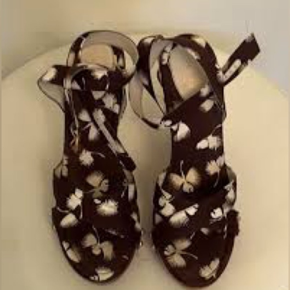 Gucci Brown and White Feather Pattern Sandals - Picture 5 of 10